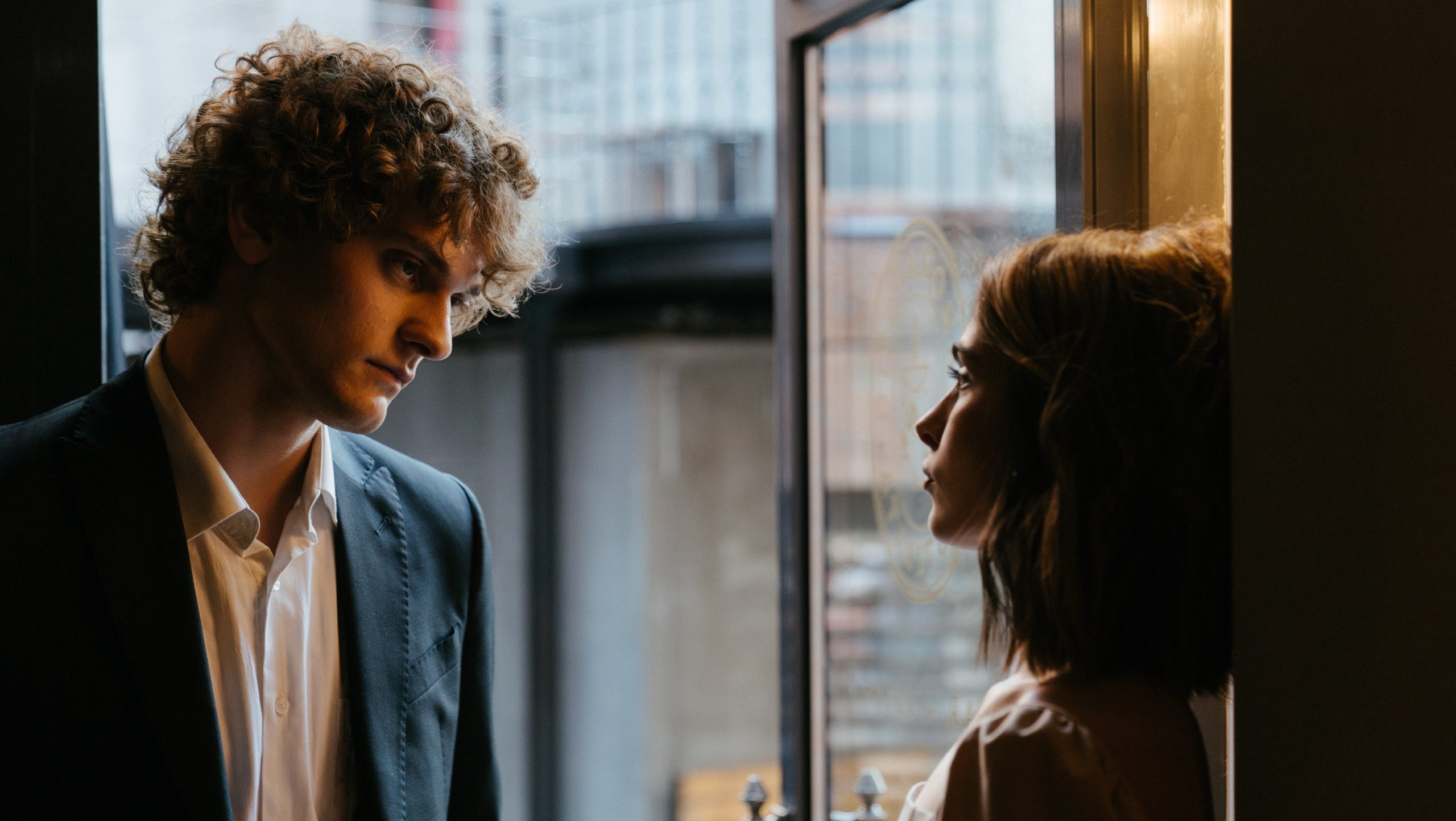 Study: Sexual Opening Lines are a Big Convert-Off
