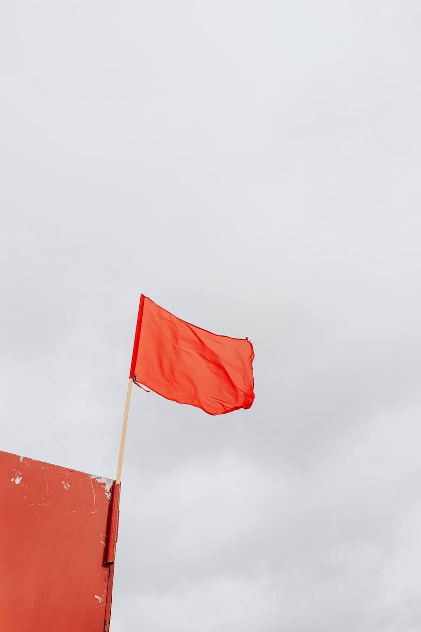 5 Red Flags Ladies Look Out for When Courting